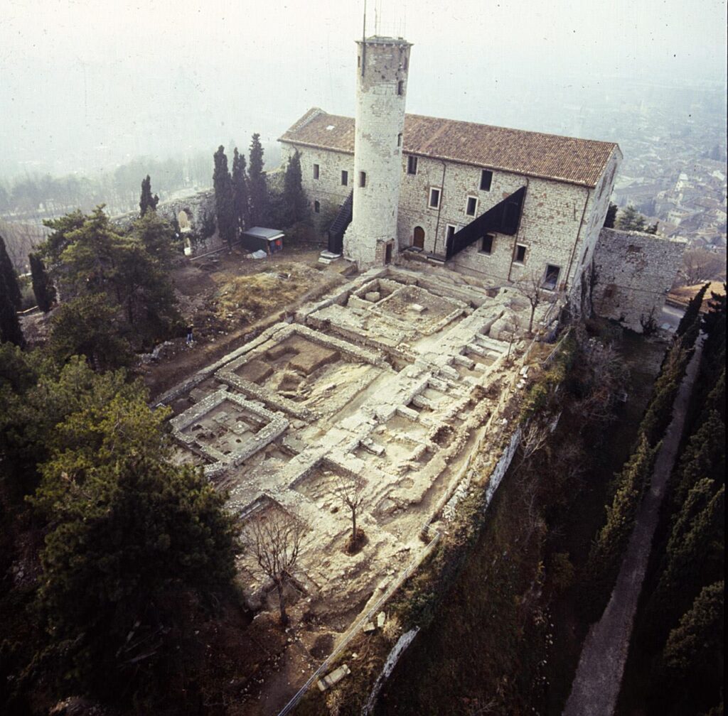 resti basilica castello di brescia