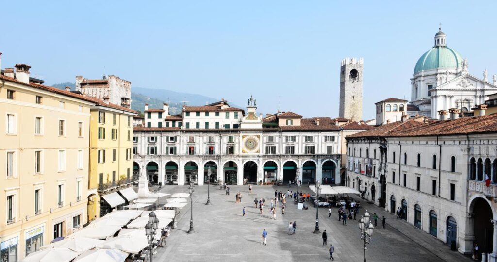 Piazza Loggia Cosa vedere a Brescia