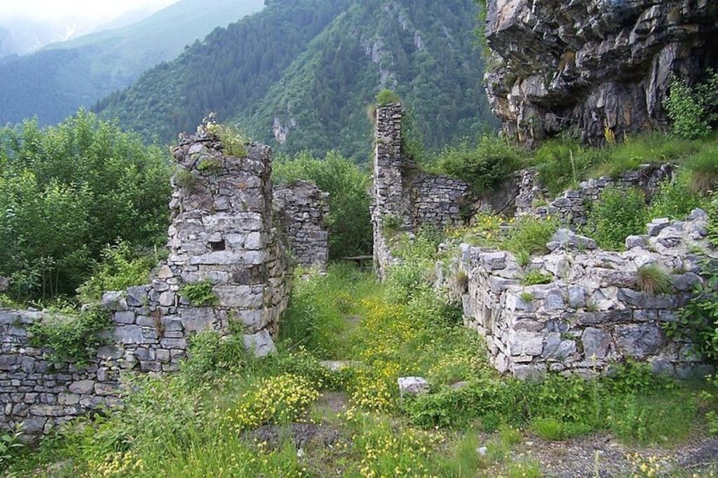 Escursione Castello di Lozio Valle Camonica (1)