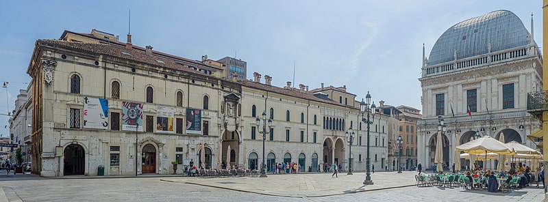 palazzo monte di pietà brescia