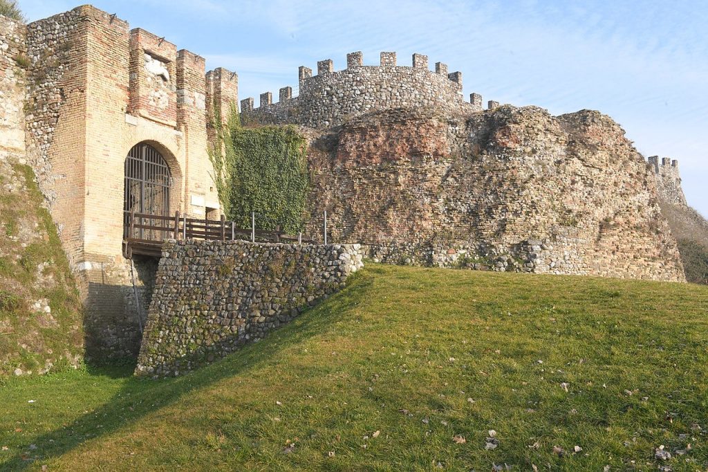 Castello di Lonato - castelli bresciani 