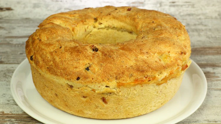 Ciambellone Salato - Cucina Bresciana - Piatti tipici bresciani - Ricette Bresciane