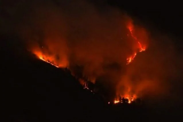 Monte Maddalena Brescia in fiamme - Tutte le foto.